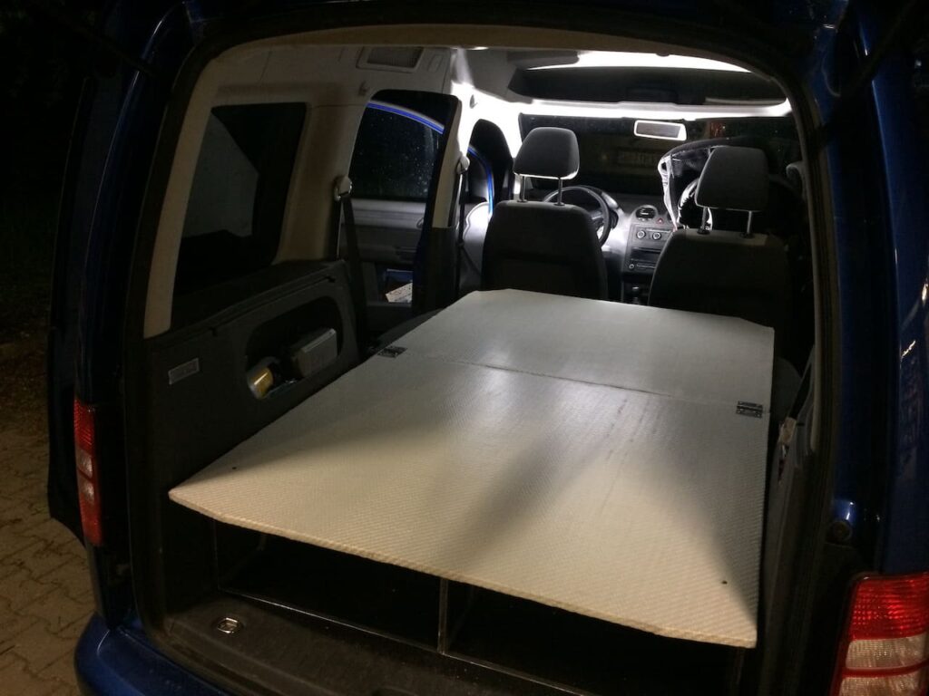 VW Caddy Bett 2017